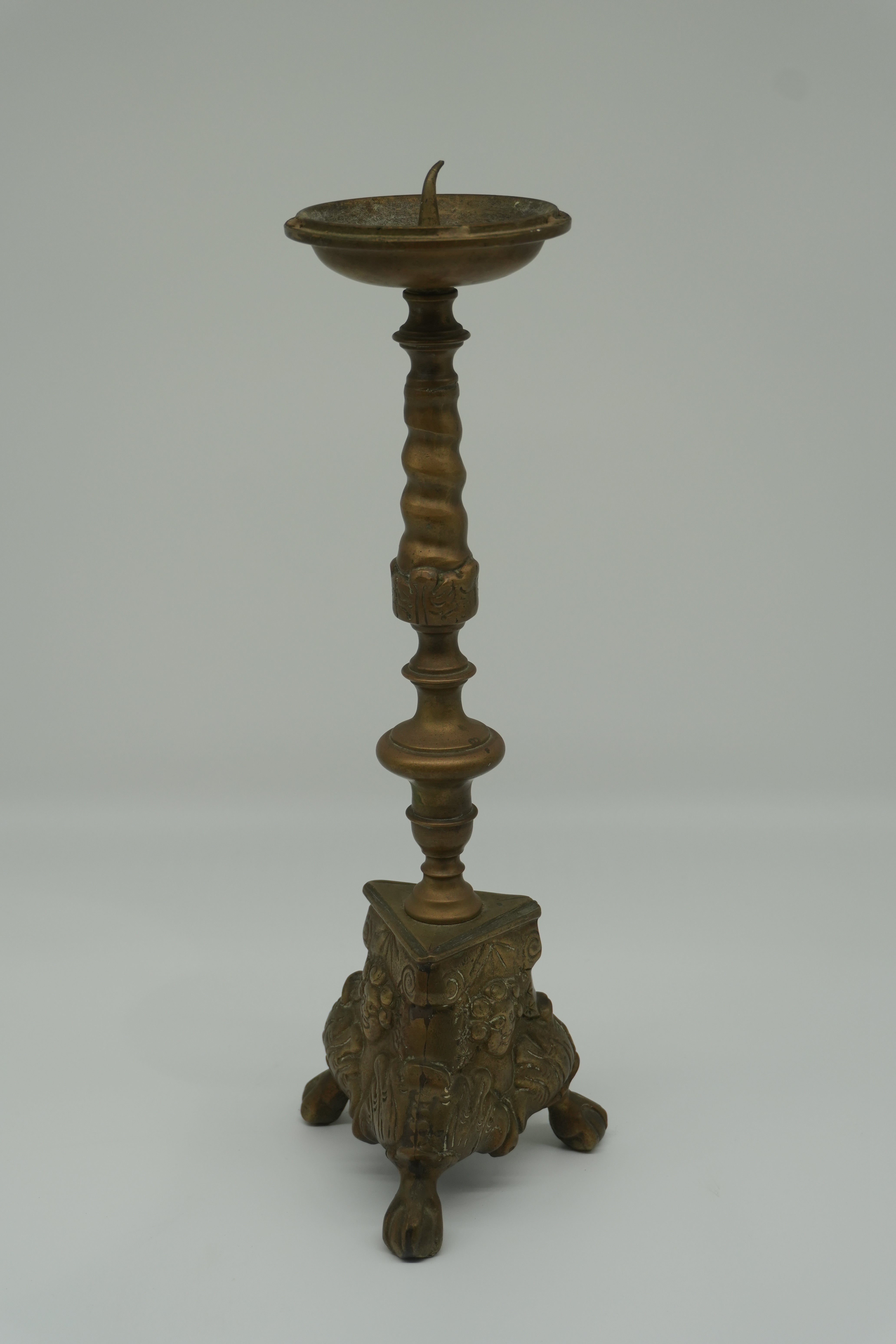 Vintage Brass Candlestick – Neo-Renaissance Figural Mask & Twisted Stem