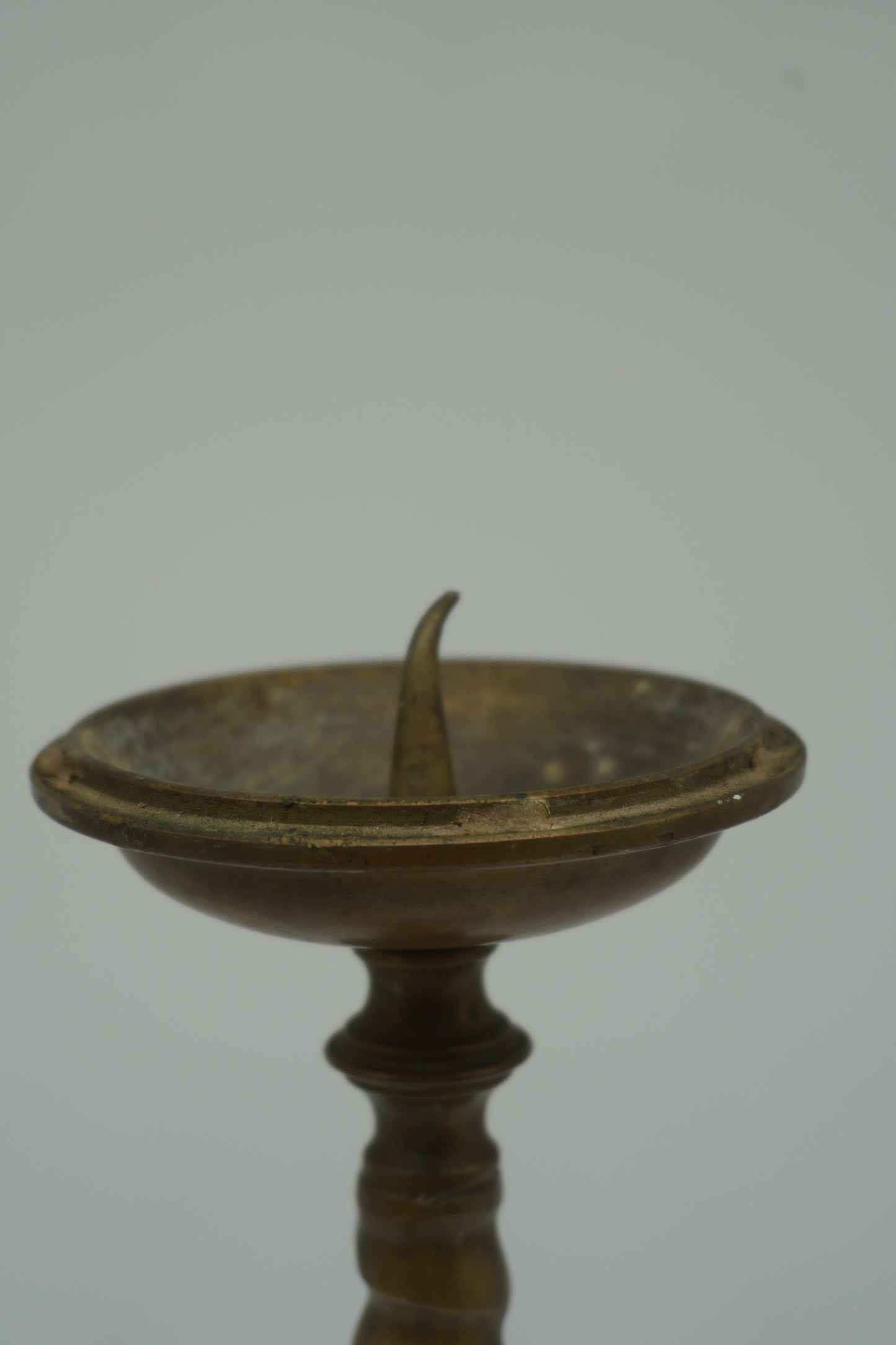 Vintage Brass Candlestick – Neo-Renaissance Figural Mask & Twisted Stem
