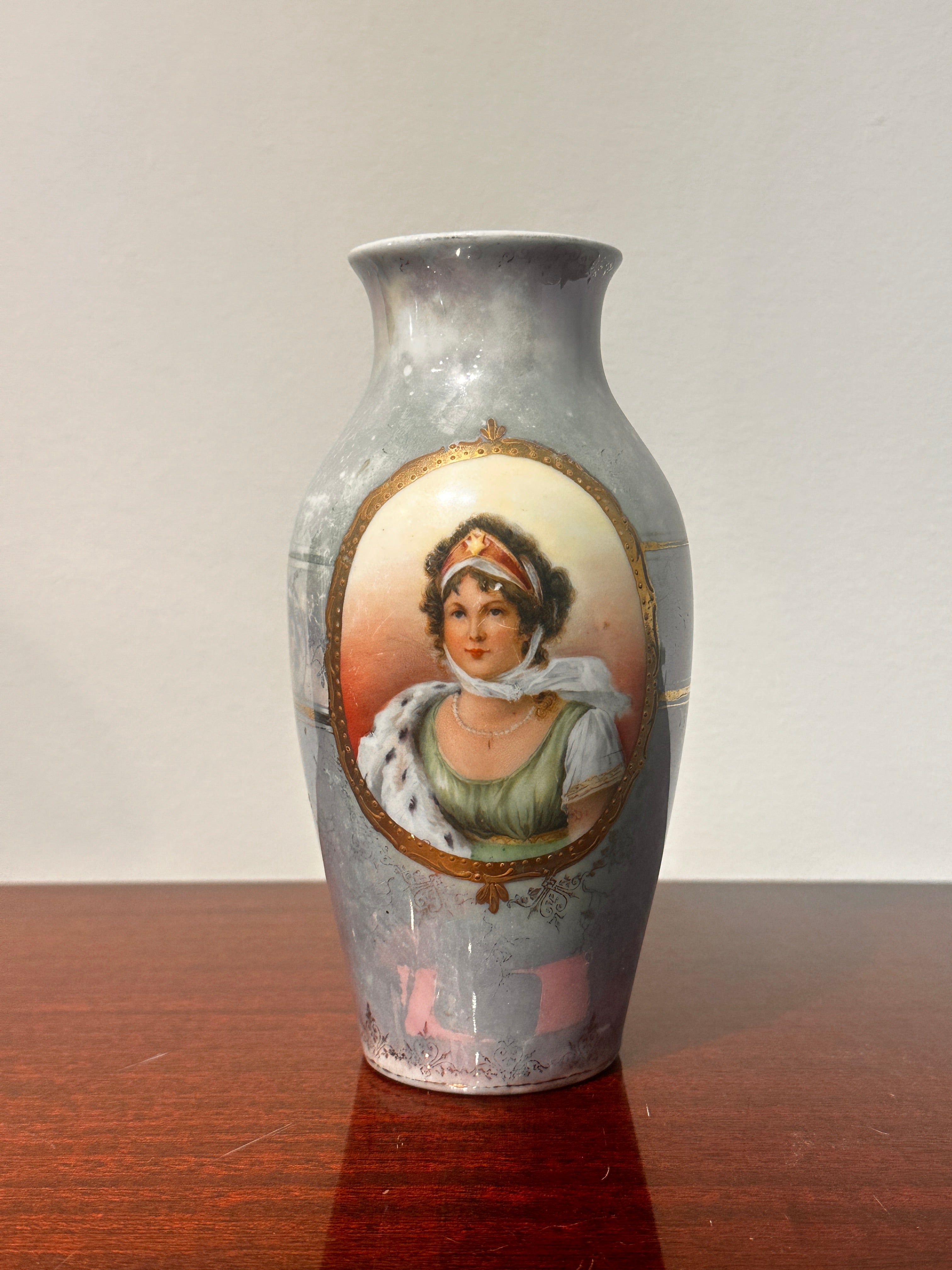 Porcelain Portrait Vase with Gilded Medallion – Circa 1880–1920